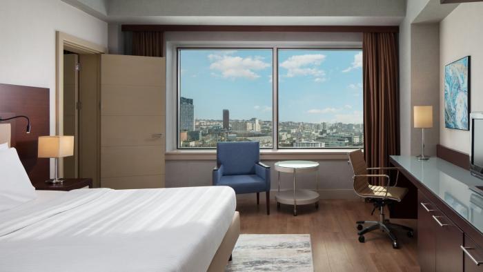 Delta Hotels By Marriott Istanbul West Bilik gambar